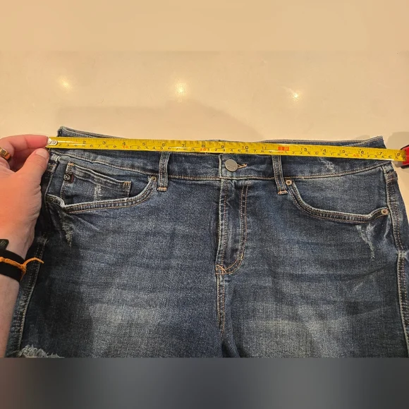 Dear John Jean Shorts Size 31 - Picture 8 of 10